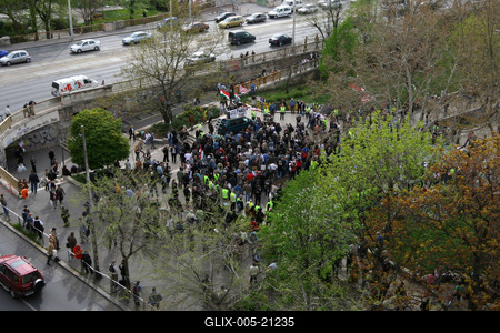 Tüntetés és ellentüntetés az Újlipótvárosban-stock-foto