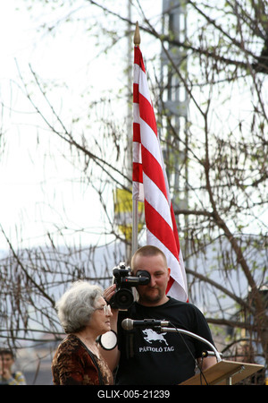 Tüntetés és ellentüntetés az Újlipótvárosban-stock-foto