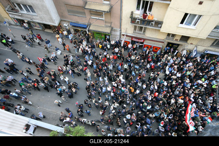 Tüntetés és ellentüntetés az Újlipótvárosban-stock-foto