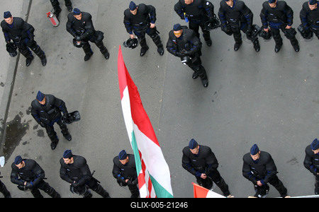 Tüntetés és ellentüntetés az Újlipótvárosban-stock-foto