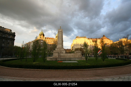 Tüntetés és ellentüntetés az Újlipótvárosban-stock-foto