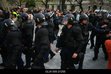 Tüntetés és ellentüntetés az Újlipótvárosban-stock-foto