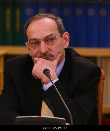 Vállalkozásfinanszírozási szerződések aláírása-stock-foto