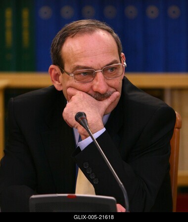 Vállalkozásfinanszírozási szerződések aláírása-stock-foto