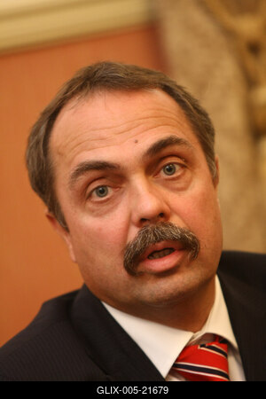 Gazdasági Egyeztető Fórum-stock-foto