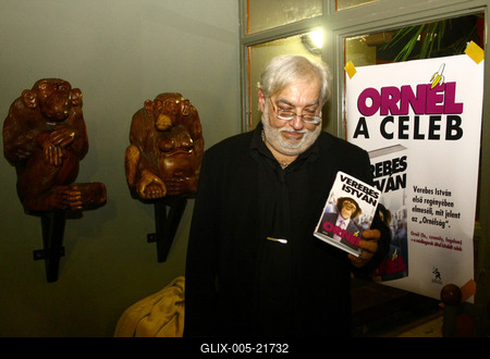 Megjelent Verebes István első regénye-stock-foto