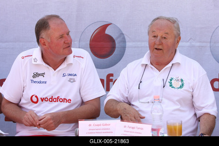 Vízilabdarelikvia-gyűjtés a Hajós Alfréd Sportuszodában-stock-foto