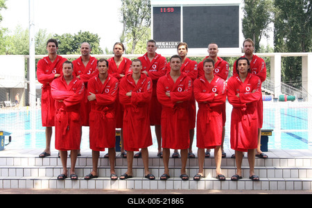 Vízilabdarelikvia-gyűjtés a Hajós Alfréd Sportuszodában-stock-foto