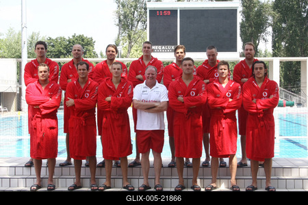 Vízilabdarelikvia-gyűjtés a Hajós Alfréd Sportuszodában-stock-foto