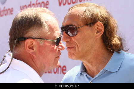 Vízilabdarelikvia-gyűjtés a Hajós Alfréd Sportuszodában-stock-foto