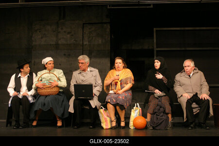 Balfék! Jobbra át!-stock-foto