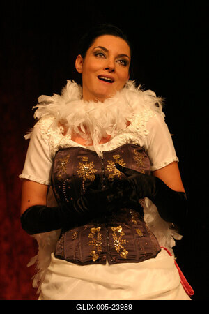 Jan de Hartog: Családi ágy-stock-foto