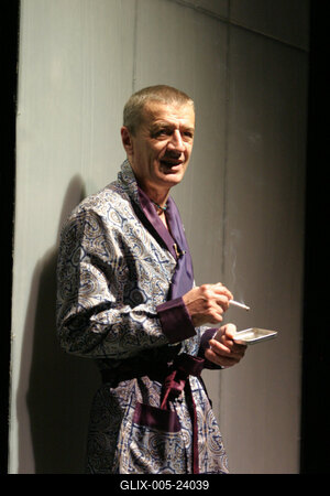 Budapest, 2009.05.12.
Lars von Trier - Christian Lollike: Dogville című darabjának bemutatója a Bárka Színházban Anger Zsolt rendezésésben.

A képen: Mucsi Zoltán-stock-foto