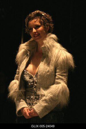 Budapest, 2009.05.12.
Lars von Trier - Christian Lollike: Dogville című darabjának bemutatója a Bárka Színházban Anger Zsolt rendezésésben.

A képen: Szorcsik Kriszta-stock-foto