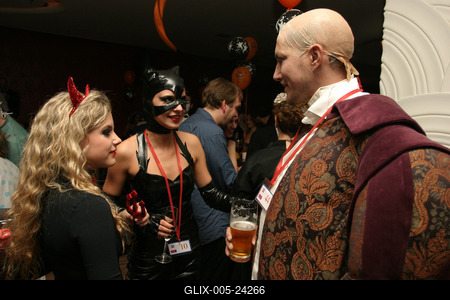 Halloween parti Barátok közt-stock-foto