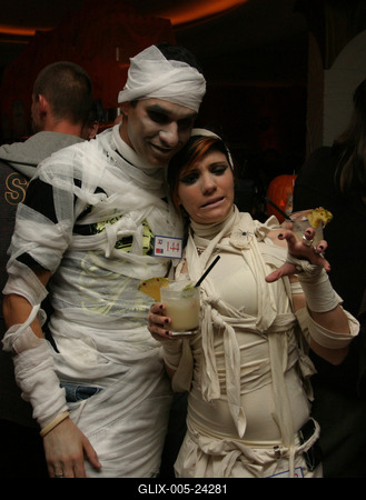 Halloween parti Barátok közt-stock-foto