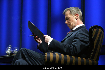 Fogat fogért-stock-foto