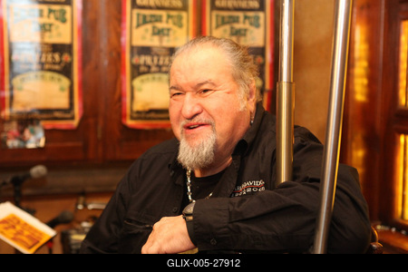 Hobo Blues Band: Halj
meg és nagy leszel!-stock-foto