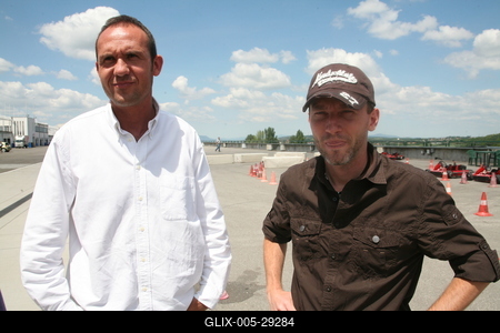 Kisasszony lány rács 2010-stock-foto