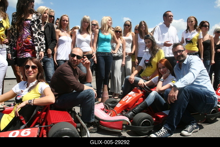 Kisasszony lány rács 2010-stock-foto