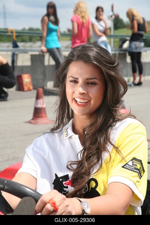 Kisasszony lány rács 2010-stock-foto