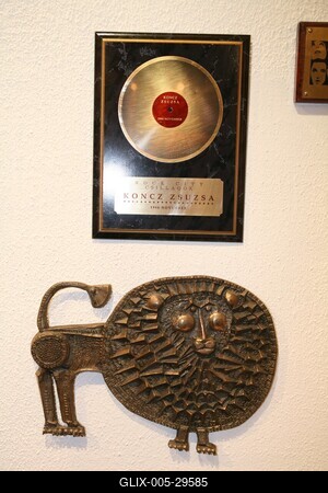 Koncz Zsuzsa-életműkiállítás a Komédiumban-stock-foto