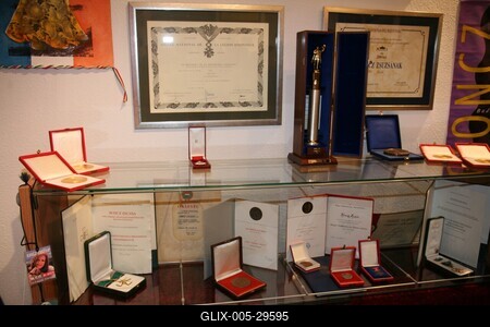 Koncz Zsuzsa-életműkiállítás a Komédiumban-stock-foto