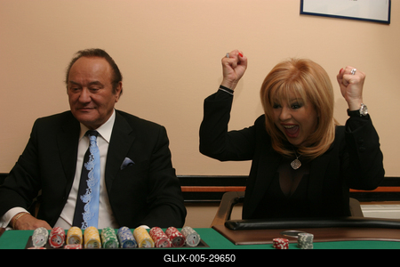 Kordáék a Föld körül-stock-foto