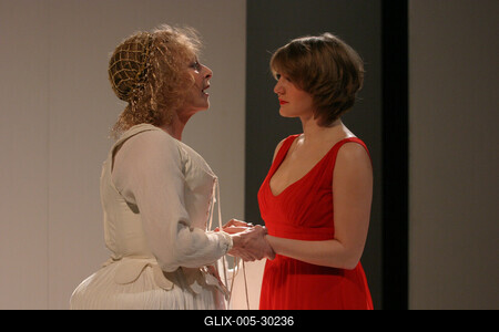 Dacia Maraini: A Királynő teste-stock-foto