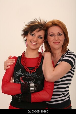 Lóránt Krisztina és Gonda Katalin-stock-foto