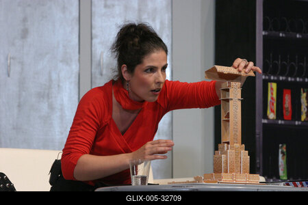 Mark Dunn: Öt nő az esőben-stock-foto