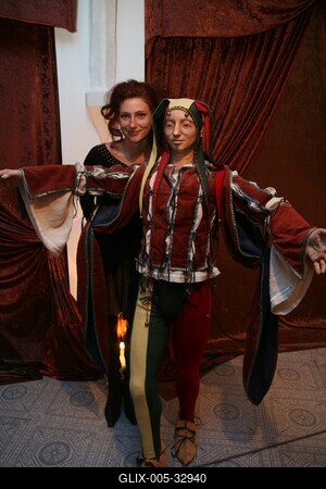 Hírességek a Reneszánsz Panoptikumban-stock-foto