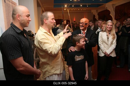 Hírességek a Reneszánsz Panoptikumban-stock-foto