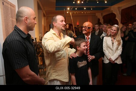 Hírességek a Reneszánsz Panoptikumban-stock-foto