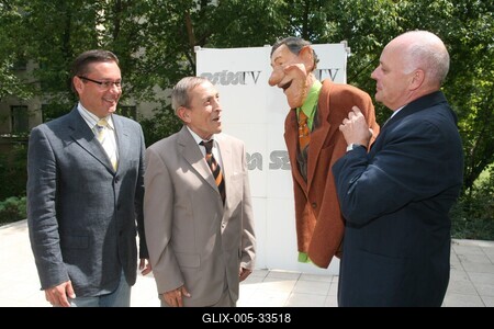 Antal Imre 72 éves-stock-foto