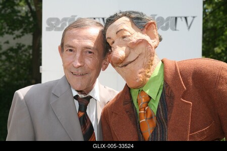 Antal Imre 72 éves-stock-foto