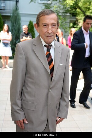 Antal Imre 72 éves-stock-foto