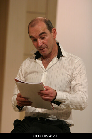 Bernard Slade: Romantikus komédia-stock-foto