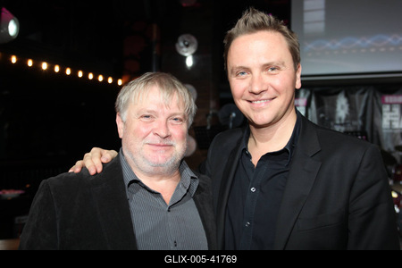 20 éves a Smile-stock-foto