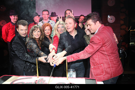 20 éves a Smile-stock-foto