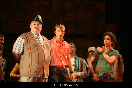 Szép nyári nap az Operettszínházban-stock-foto