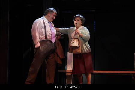 Fényes Szabolcs – Bacsó Péter - G. Dénes György: Szerdán tavasz lesz!-stock-foto