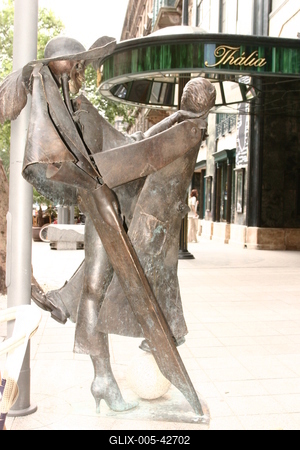 Hofi-szobor a Nagymező utcában-stock-foto