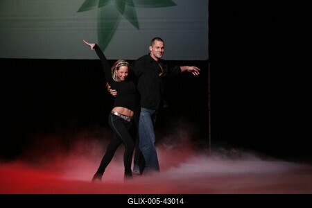 Bemutatkoztak a 'Sztárok a jégen' című műsornak a szereplői-stock-foto