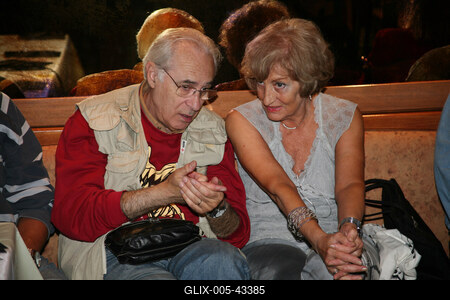 Táncdalénekesek, zenészek a Remízben-stock-foto