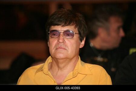 Táncdalénekesek, zenészek a Remízben-stock-foto