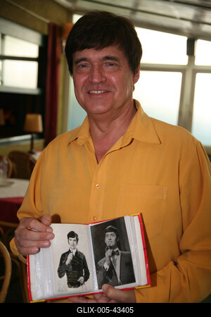 Táncdalénekesek, zenészek a Remízben-stock-foto