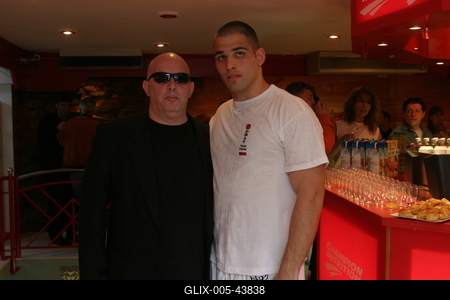 Török Ádám és fia-stock-foto