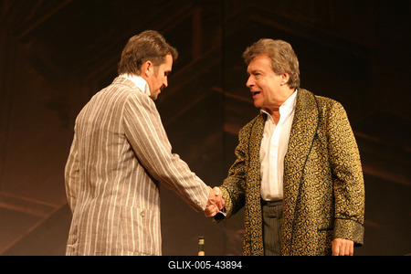 Heltai Jenő: A Tündérlaki lányok-stock-foto