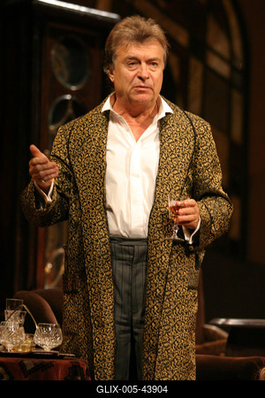 Heltai Jenő: A Tündérlaki lányok-stock-foto